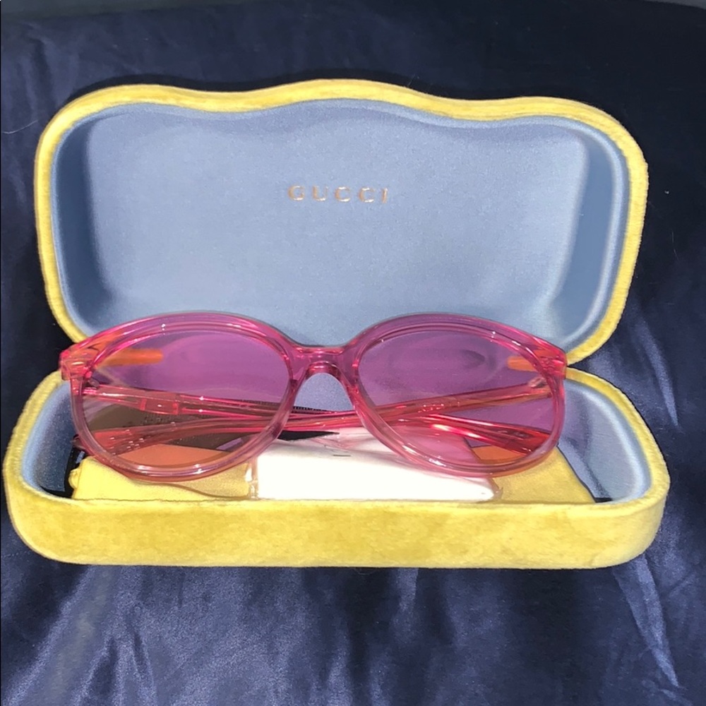 Gucci sunglasses - firm price